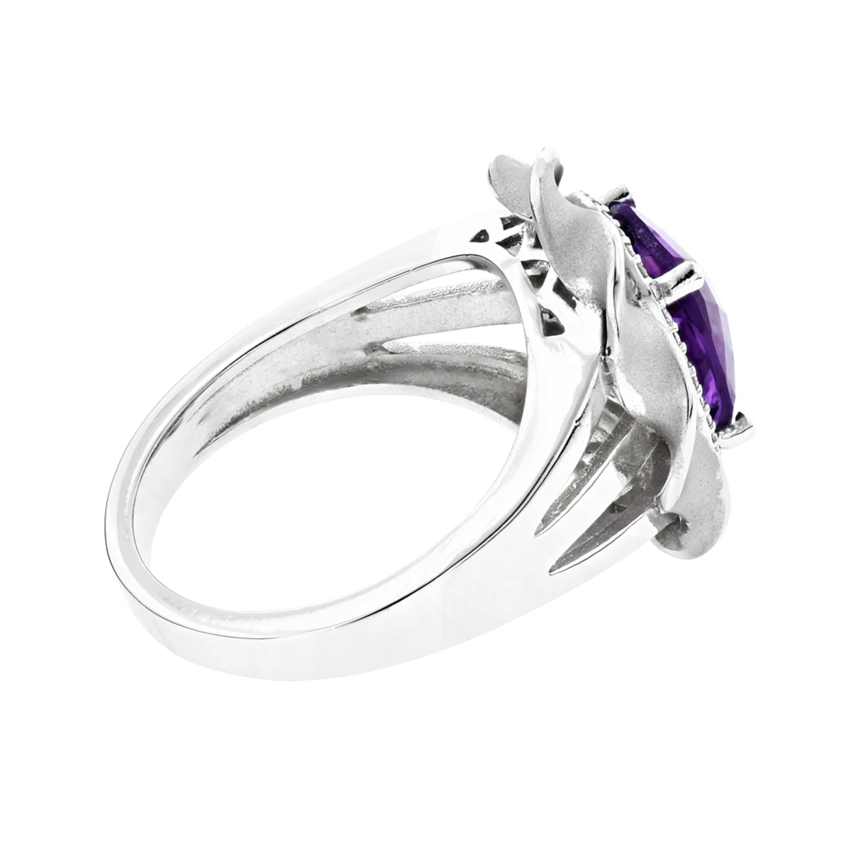 14K White Gold Amethyst Diamond Flower Ring 0.13ct 4 14K White Gold Amethyst Diamond Flower Ring 0.13ct - Image 4