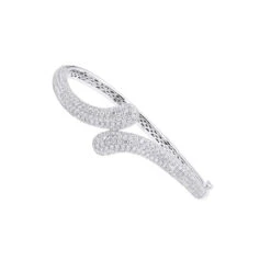 The King Of Accessories 21 Women's Diamond Snakes Bangle Bracelet 18K White Gold By Joe Rodeo 6.44Ct