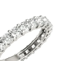 Platinum Cushion Cut Diamond Eternity Ring Diamond Anniversary Ring 2.5ct -The King Of Accessories platinum cushion cut diamond eternity ring diamond anniversary ring 25ct box