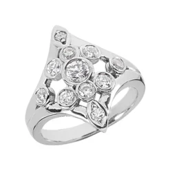 Platinum Right Hand Ladies Diamond Ring 0.85ct