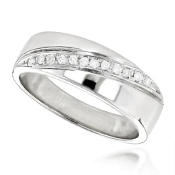 Women's Diamond Wedding Band In Platinum 0.12ct